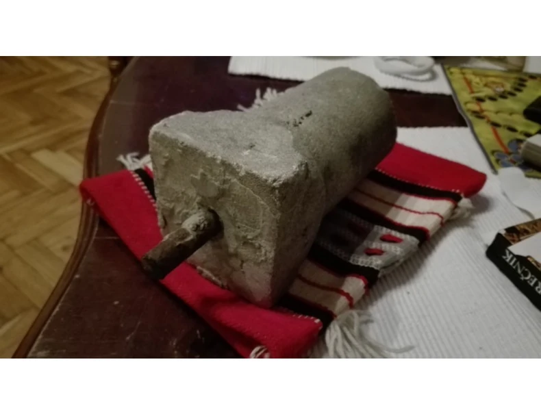 Deo stuba koji se nudio na prodaju