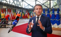 Macron usatysfakcjonowany szóstym pakietem sankcji. 'Jest mocny'