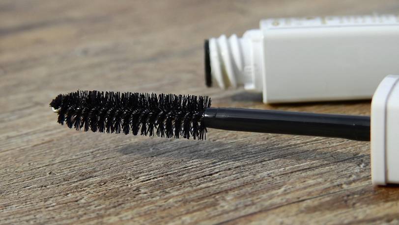 Kaufberatung: Mascara für voluminöse und gepflegte Wimpern