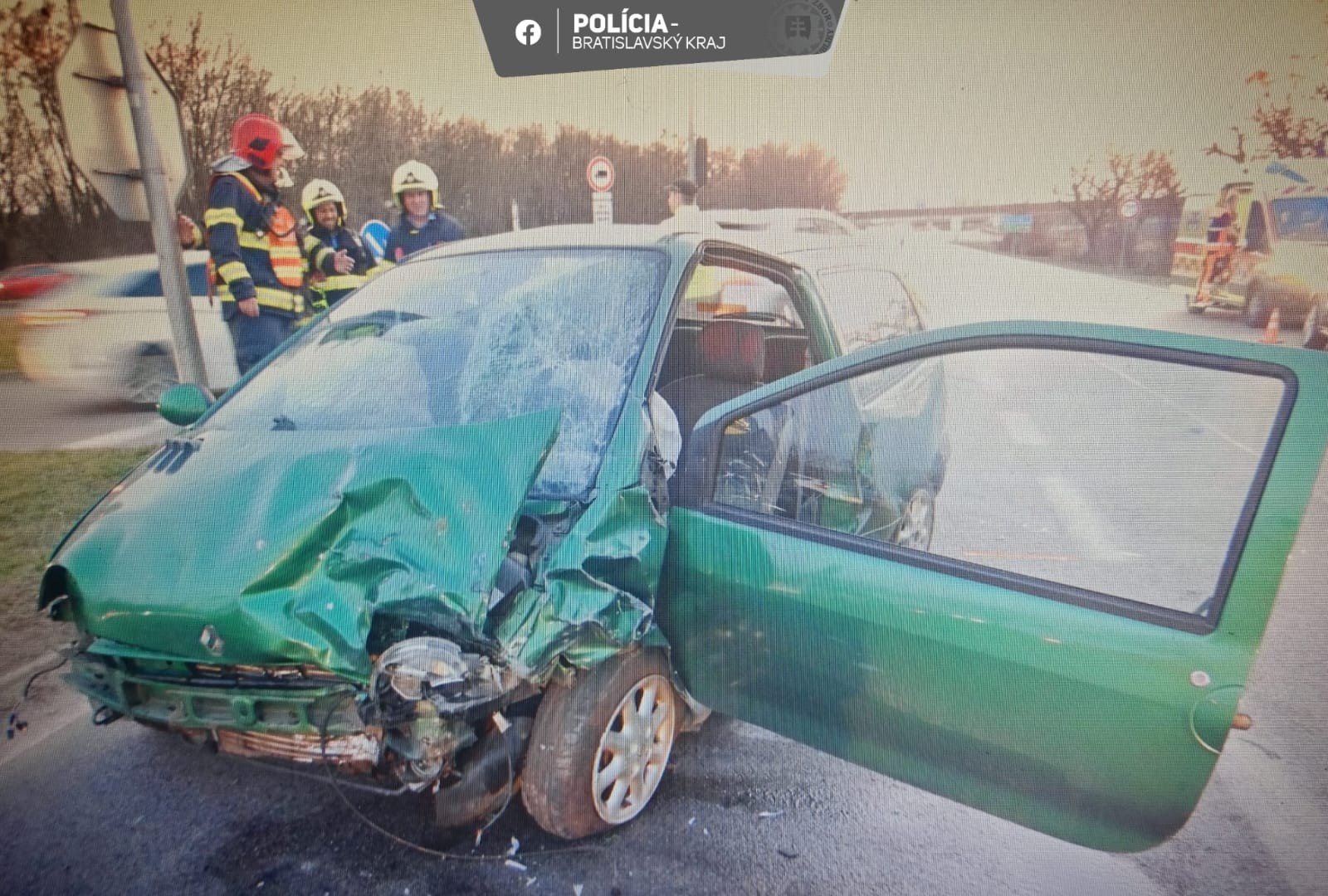 Na bratislavskej Ceste na Senec došlo k dopravnej nehode.