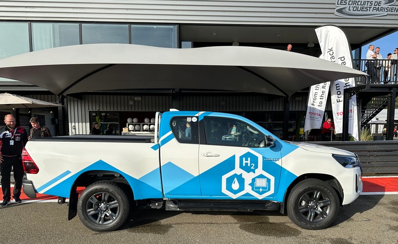 Toyota Hilux wykorzysta napęd wodorowy na ogniwa paliwowe