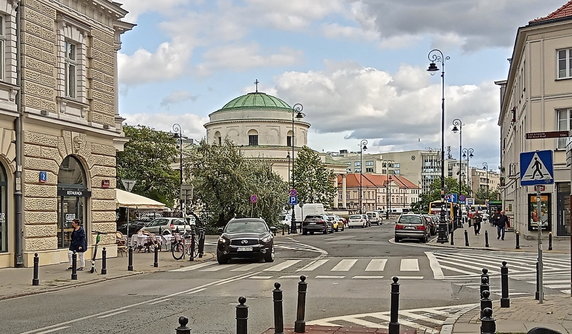 Plac Trzech Krzyży w Warszawie jednak będzie zielony! Jest zgoda konserwatora