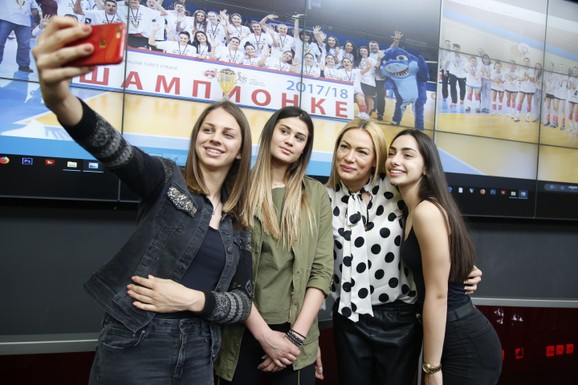 Šampionski selfi: Sara Lozo, Katarina Lazović, Slađana Erić i Aleksandra Ćirović