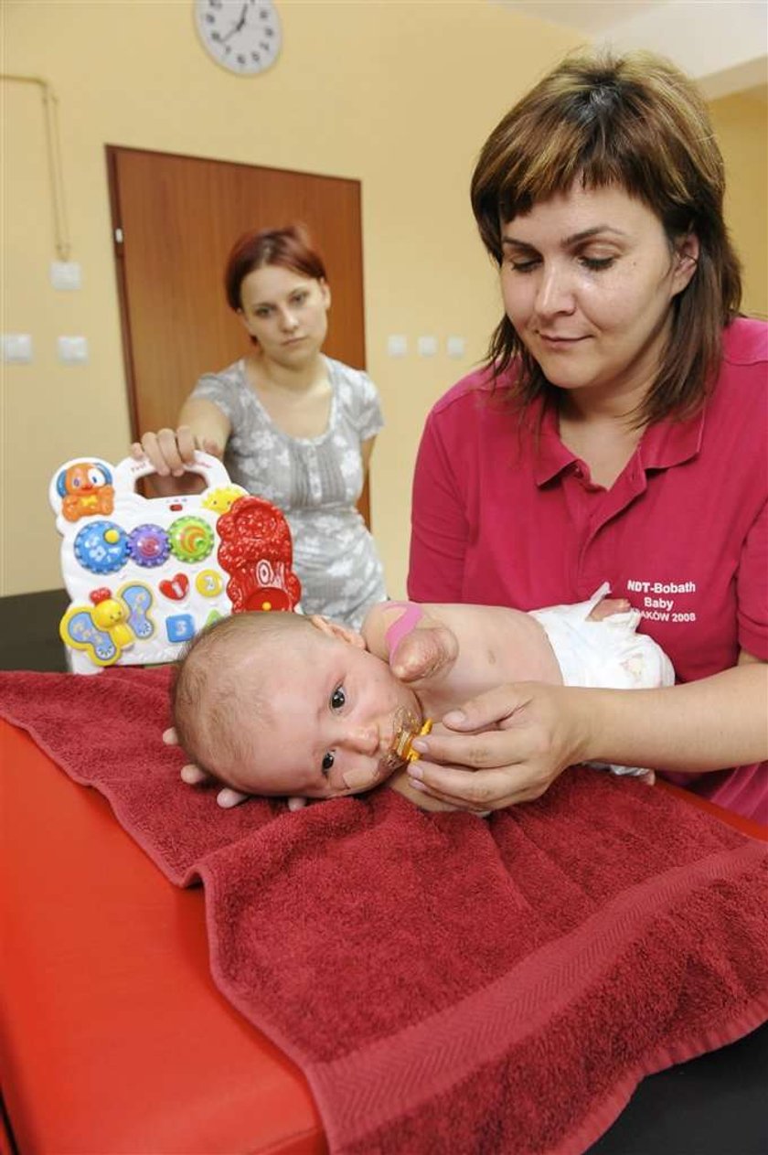 Majeczka już ćwiczy, żeby mieć protezy