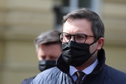 Dostawy "mocno w kratkę". Pod koniec maja Pfizer ma dostarczyć do Polski 2,4 mln dawek