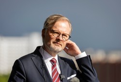 Czesi robią zwrot w sprawie unijnego paktu o migracji