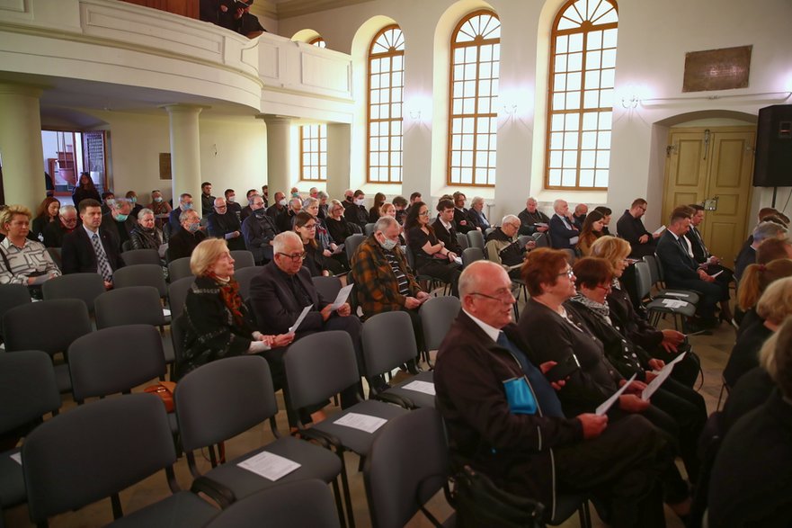 Pogrzeb Jerzego Pilcha w kościele ewangelicko-augsburskim w Kielcach