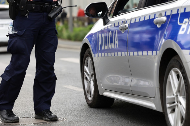 38 proc. Polaków źle ocenia pracę policji