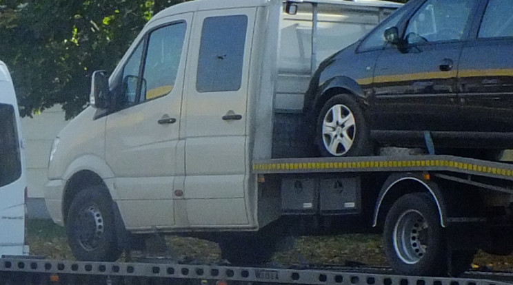 A jármű 5,5 tonnával volt nehezebb a megengedettnél / Fotó: police.hu