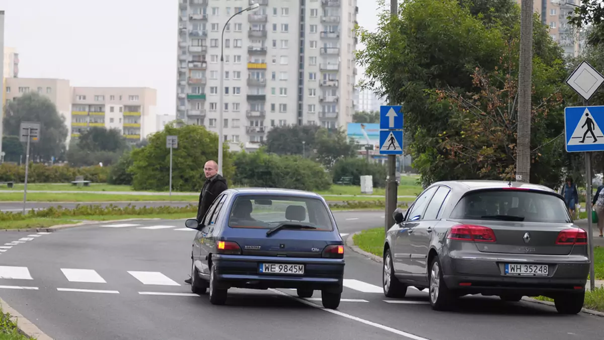 Kiedy można złamać zasady kodeksu drogowego?