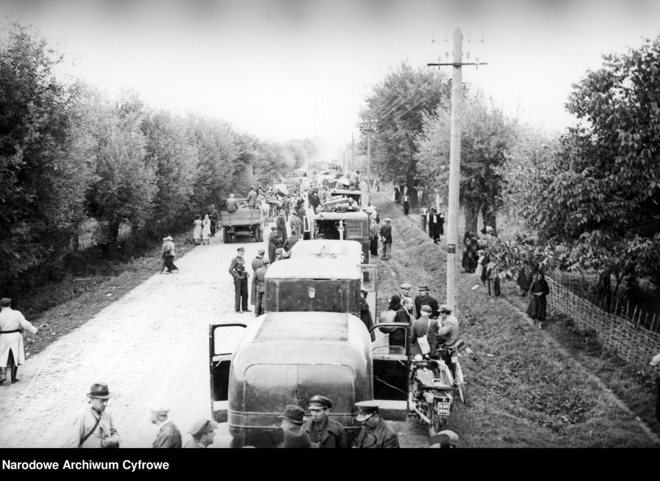 Sierpień i wrzesień 1939 r. - ostatnie dni pokoju, pierwsze dni wojny na podstawie zbiorów NAC.