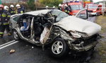 Tragedia w Wielkopolsce. Opel uderzył w autobus 