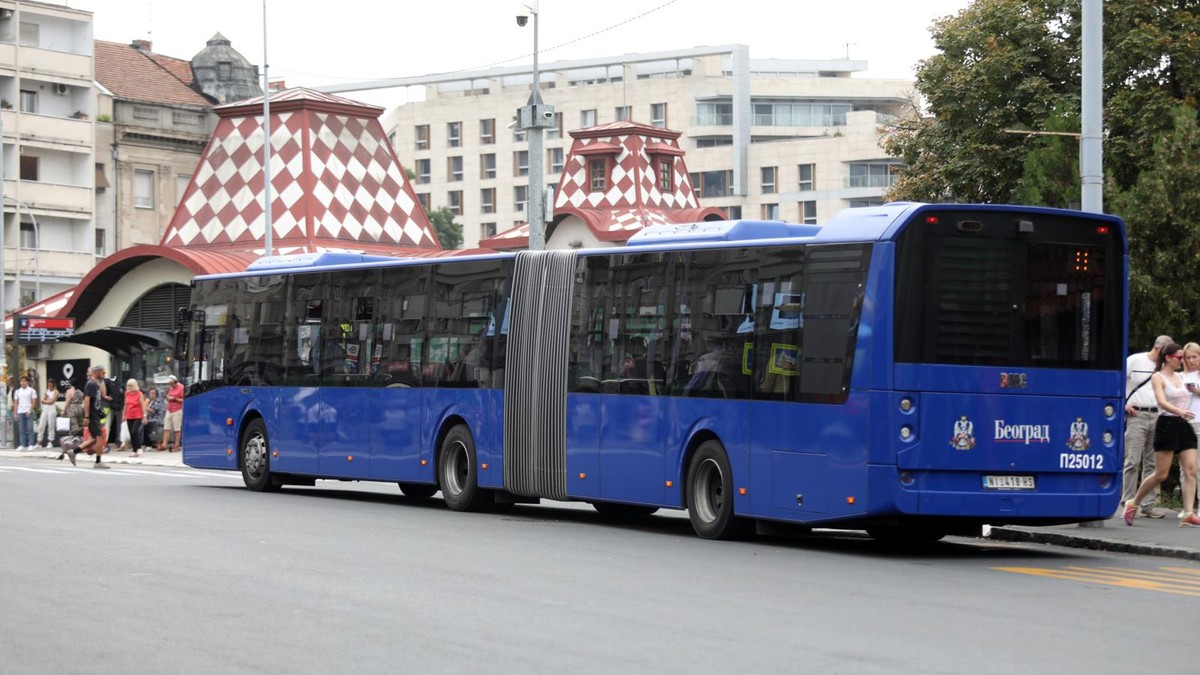 Autobusi