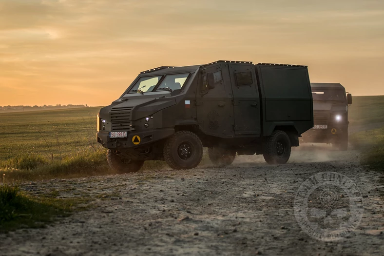 Dino - konstrukcja na bazie Mercedesa Sprintera