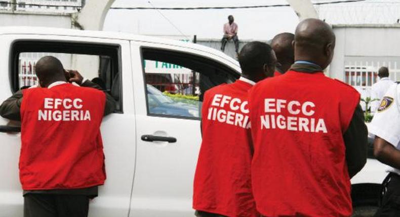 EFCC operatives during a routine operation (Punch).