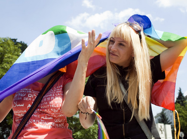Geje i lesbijki ruszyli na Sejm