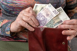 Zwroty PIT dla emerytów za 2023 r. Kto nie dostanie nic, a kto tysiące złotych? [WYLICZENIA]