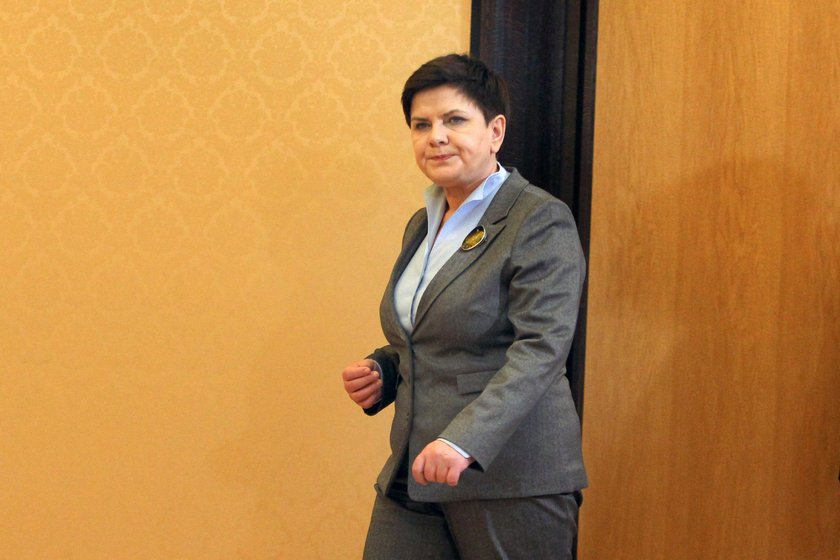 Szydło pomoże? Ale nie w Polsce