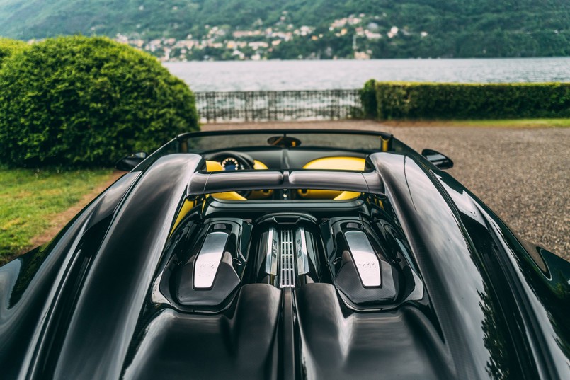 Bugatti W16 Mistral