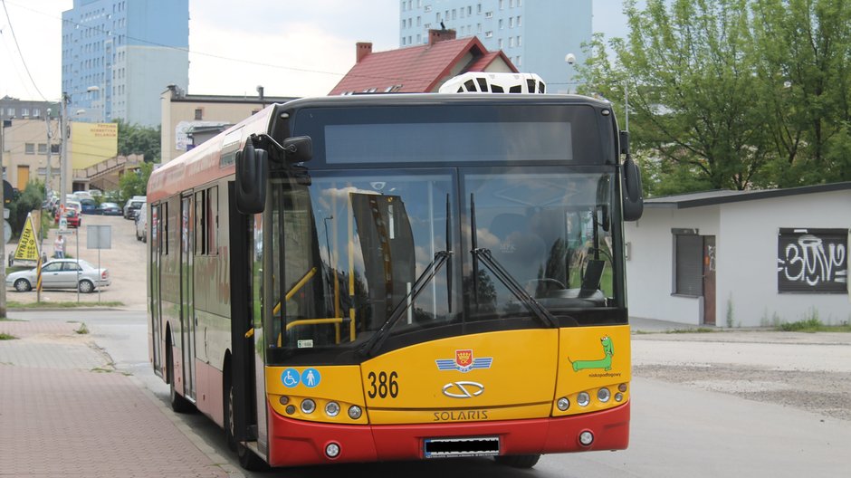 Kielce. Seniorka zaatakowała nastolatkę w autobusie