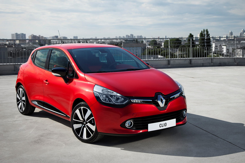 Renault Clio IV: auto generacji Facebooka