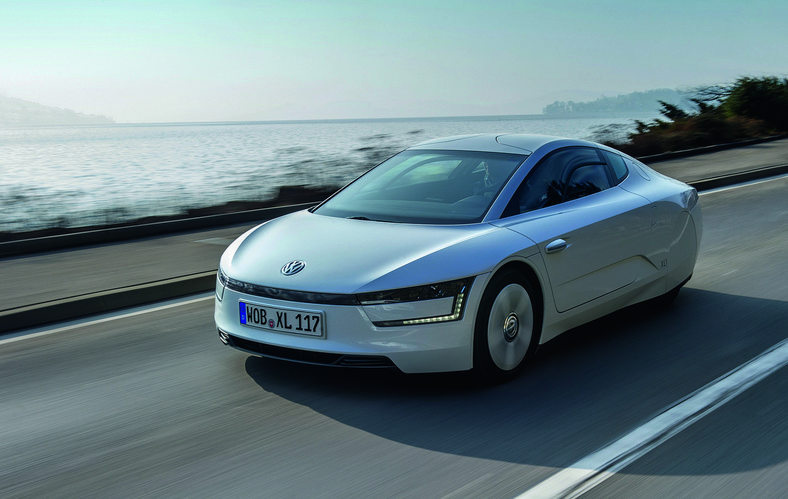 VW XL1 na trasie z Lucerny do Genewy