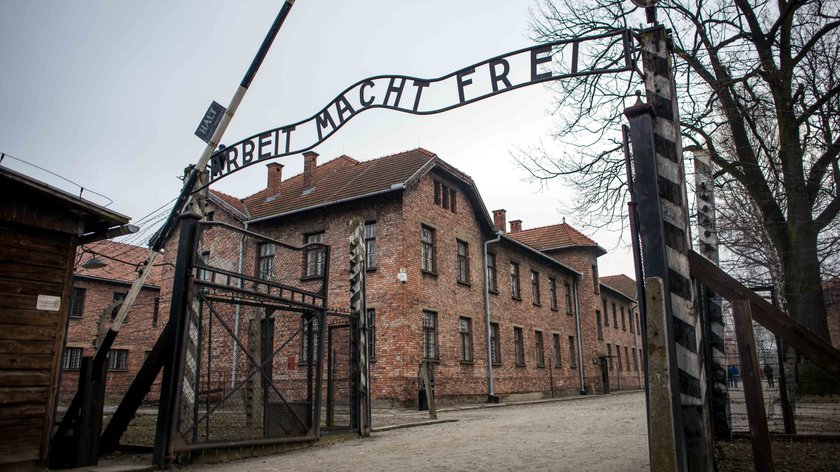 W obozie Auschwitz-Birkenau hitlerowscy oprawcy zamordowali ponad milion ludzi