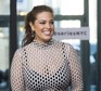 Ashley Graham w bluzce z siatki na promocji programu "Top Model"