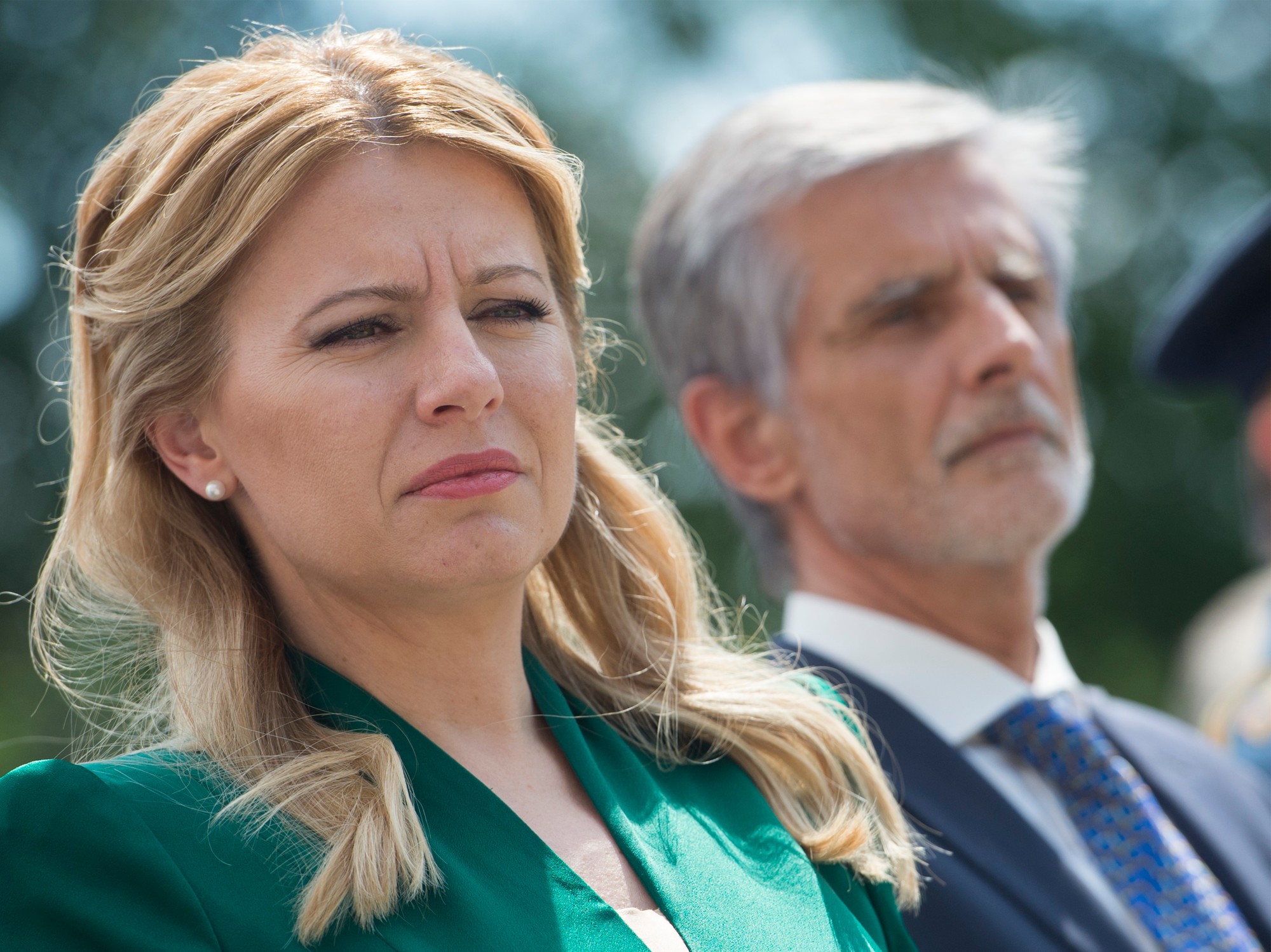 Prezidentka Slovenskej republiky Zuzana Čaputová a bývalý politik a diplomat Peter Weiss.