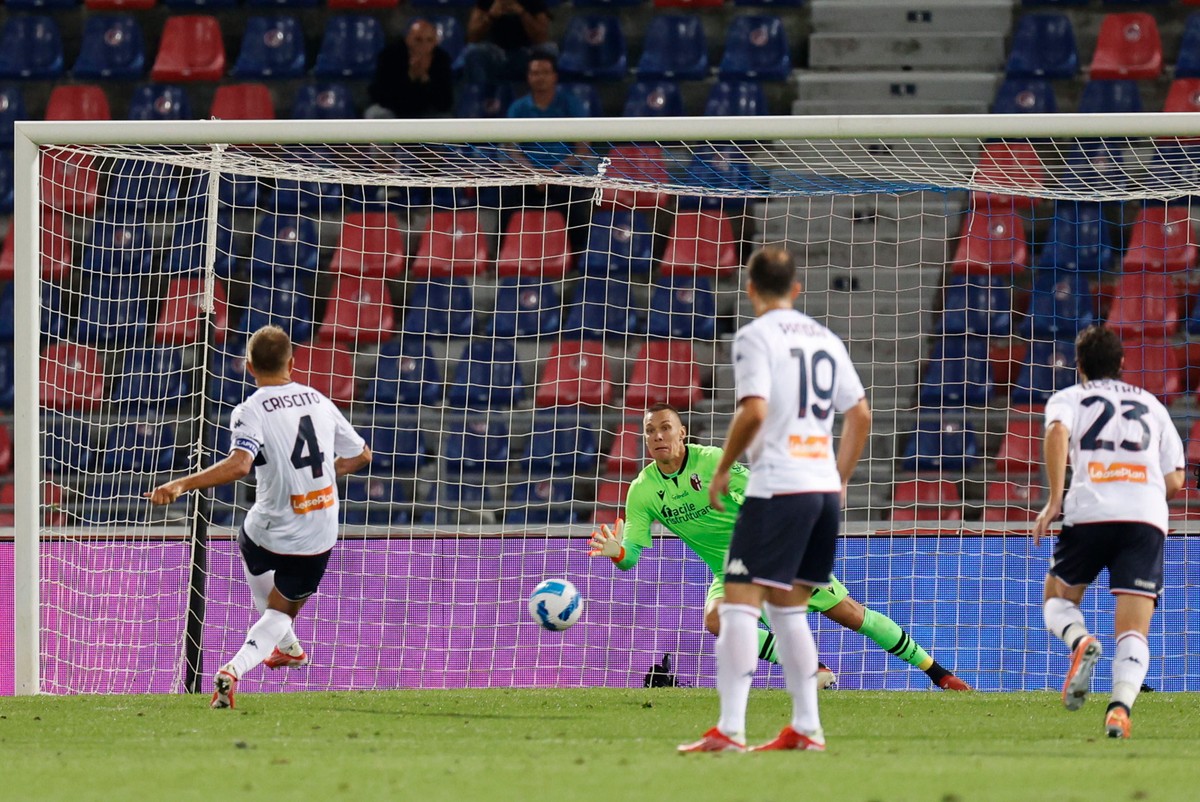 Piłkarze z Genui w meczu Bologna - Genoa