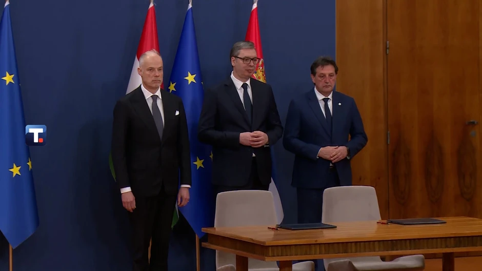 Beograd i Budimpešta potpisali vojni dokument