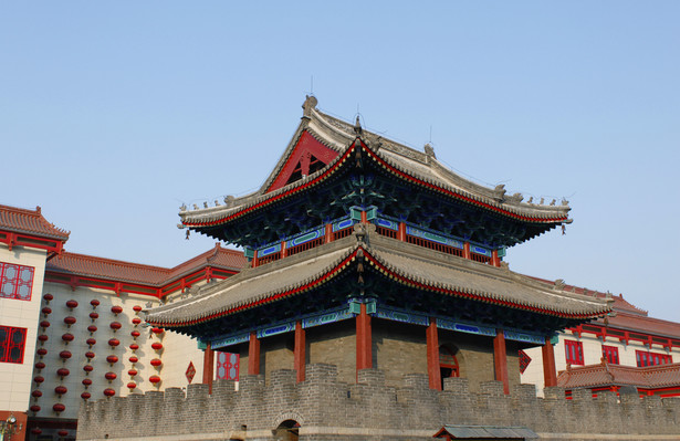 Starożytna dzwonnica w mieście Baoding w prowincji Hebei, Chiny.