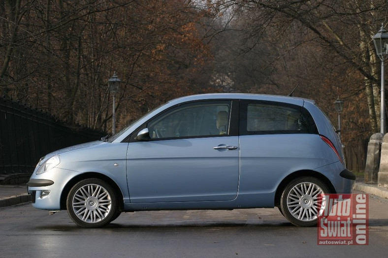 Lancia Ypsilon