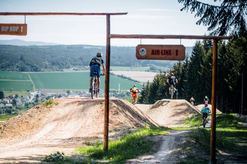 Trasy rowerowe typu Singletrack – Česká Třebová. Projekt “Singletrack Glacensis”. Źródło zdjęć: archiwum Beneficjentów