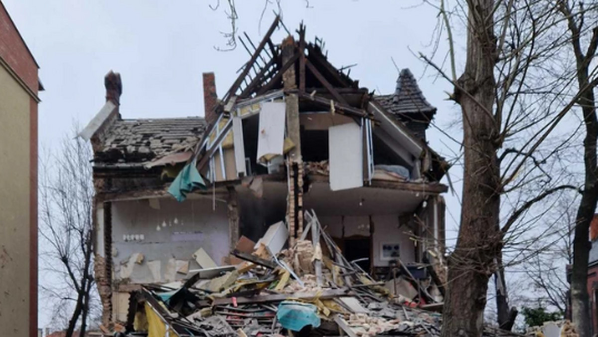Wybuch w kamienicy w Katowicach. Śledczy rozpoczęli ograniczone oględziny 
