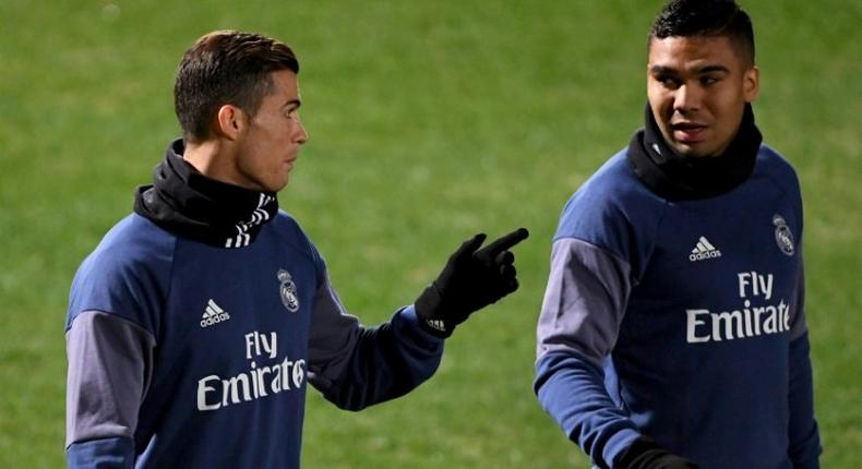 Real Madrid forward Cristiano Ronaldo (left) and midfielder Casemiro train in Yokohama on December 16, 2016