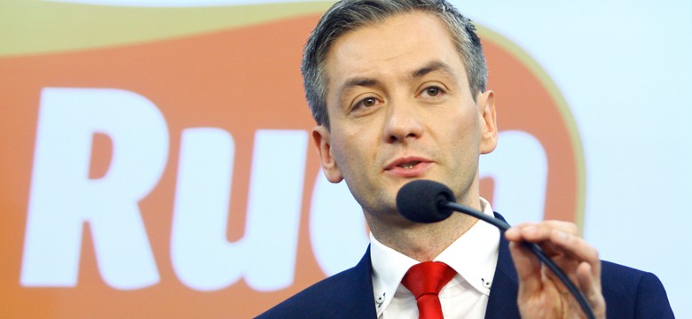Biedroń "denuncjuje homofoba"? Publikuje zdjęcie jego synka