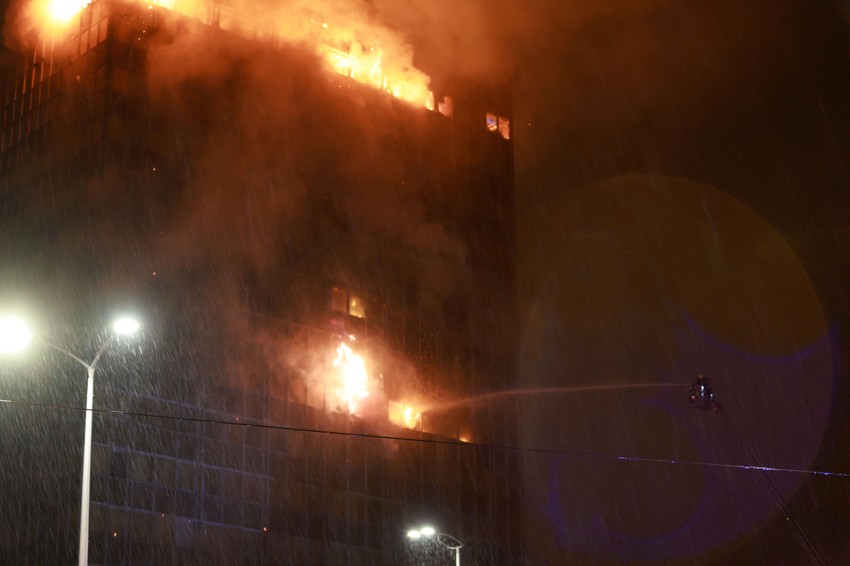 Požar u soliteru u Zagrebu