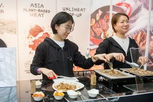 Roślinne zamienniki mięsa oraz mięso z laboratorium coraz bardziej popularne w Azji