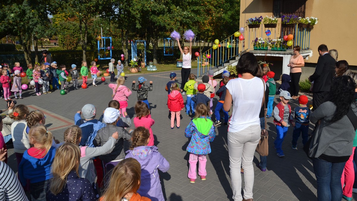 To już pewne. Rodzice suwalskich dzieci zostaną zwolnieni z opłat za przedszkola. Miejscy radni poparli starania prezydenta miasta i podjęli oczekiwaną decyzje. Warunkiem będzie zameldowanie i odprowadzanie podatków w Suwałkach.