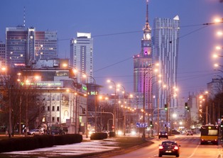 Przed Polską wielkie bezprecedensowe inwestycje. Młodzi Polacy muszą udowodnić swoją wartość