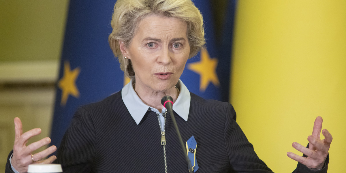 Przewodnicząca Komisji Europejskiej Ursula von der Leyen podczas wizyty w Ukrainie. 