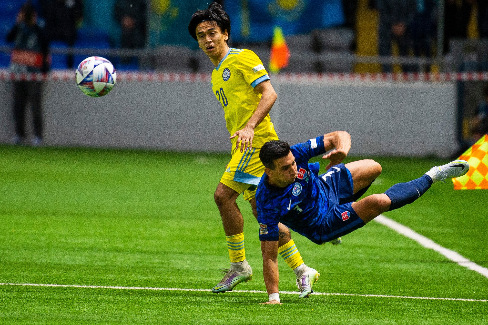 Ramazan Orazov (Kazachstan) a Vernon De Marco (Slovensko).