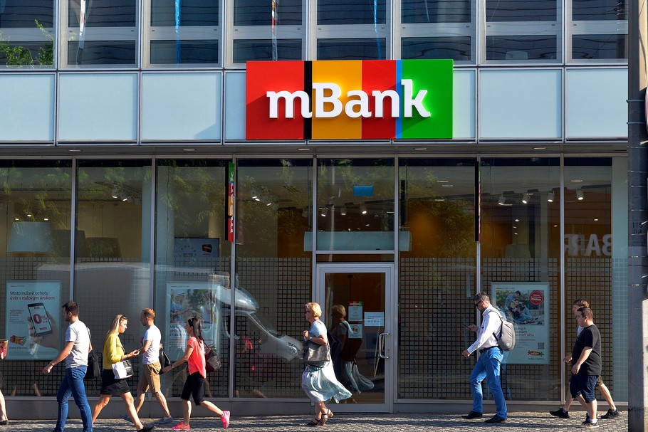 mBank ostrzega przed oszustami.