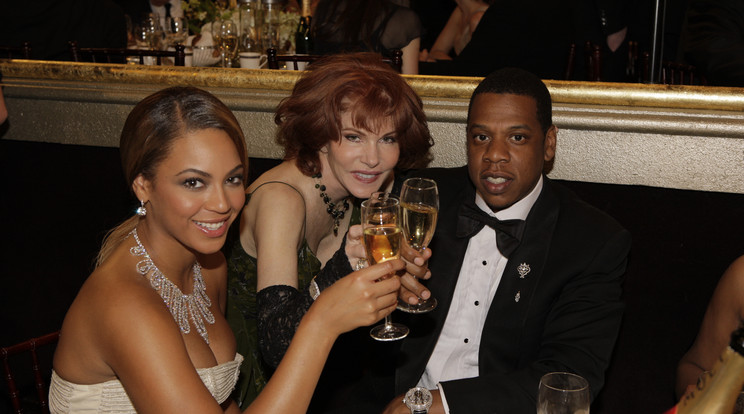 Beyoncé (balra) és Jay-Z (jobbra) saját pezsgővel koccintott a Golden Globe-díjátadón/Fotó:Getty Images