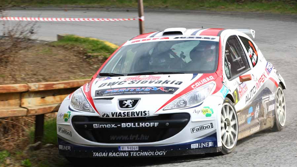 Polska załoga Grzeogrz Grzyb - Robert Hundla (Peugeot 207 S2000) wygrała rajd Rally Presov - 1 eliminację mistrzostw Słowacji. Zobacz więcej na rsmp.info (fot. Robert Magiera - rsmp.info).