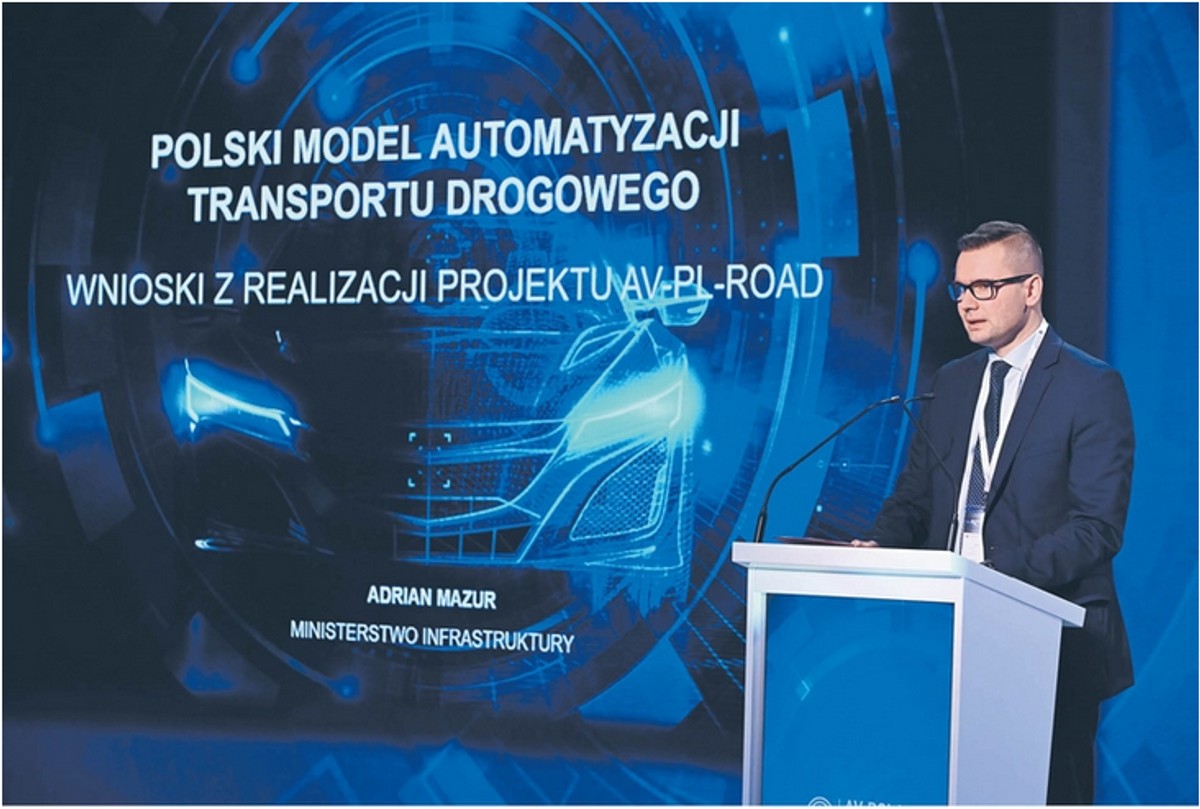 Adrian Mazur jest dyrektorem Departamentu Strategii Transportu w Ministerstwie Infrastruktury. Ma tytuł MBA PAN i Woodbury School of Business Utah Valley University.