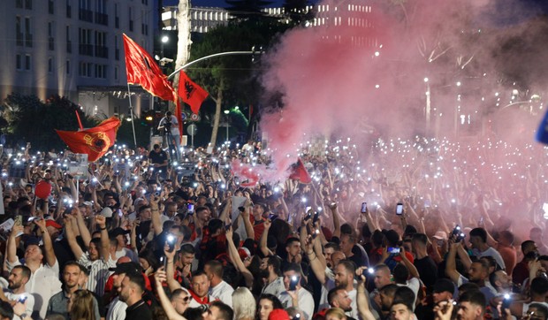 Tirana protesti