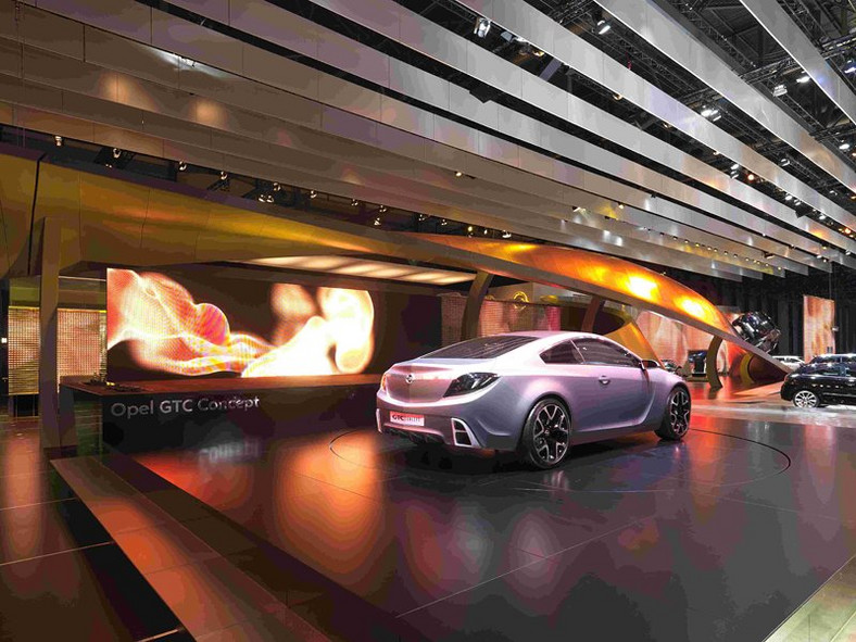 Opel: nagroda dla genewskiej ekspozycji