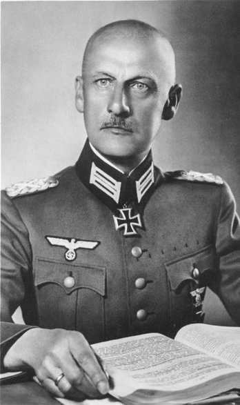 Wilhelm Ritter von Leeb, feldmarszałek niemiecki, dowódca Grupy Armii "Północ" atakującej Leningrad (fot. ze zbiorów Bundesarchiv, Bild 146-1969-048B-01A, opublikowano na licencji Creative Commons Attribution-Share Alike 3.0 Germany)